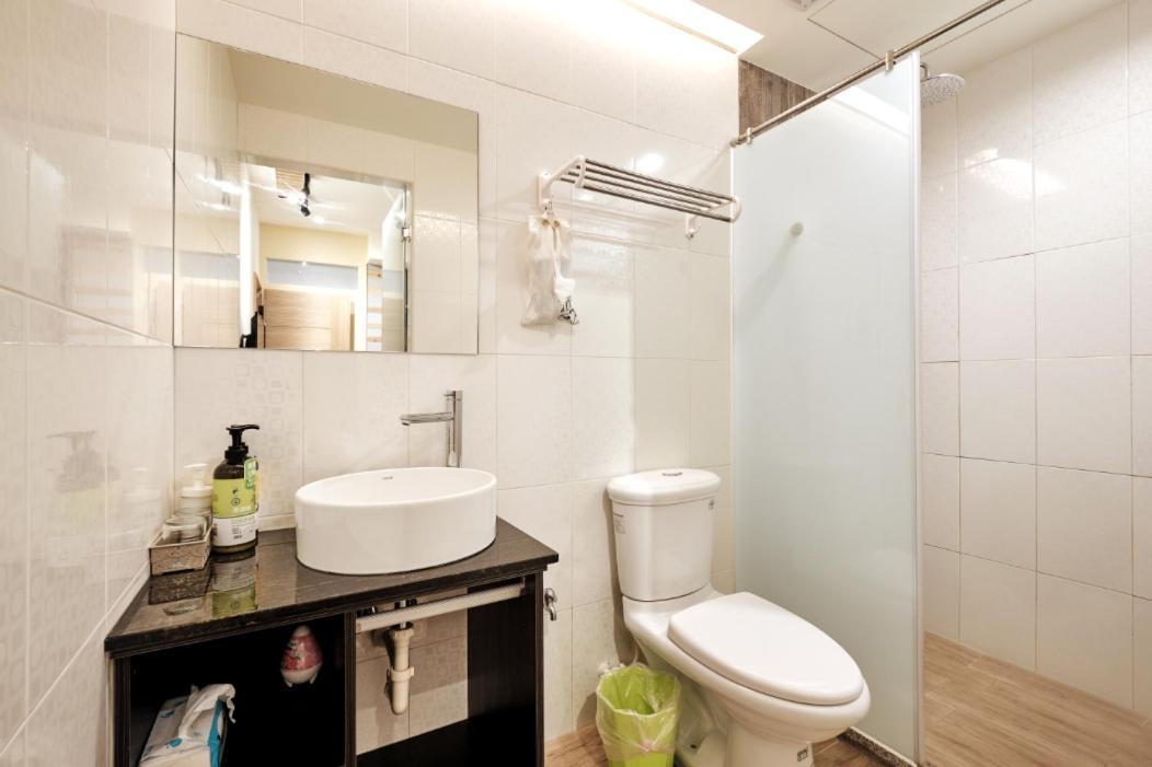 小黑琵416輕旅 Little Happy Hostel Tainan Bagian luar foto