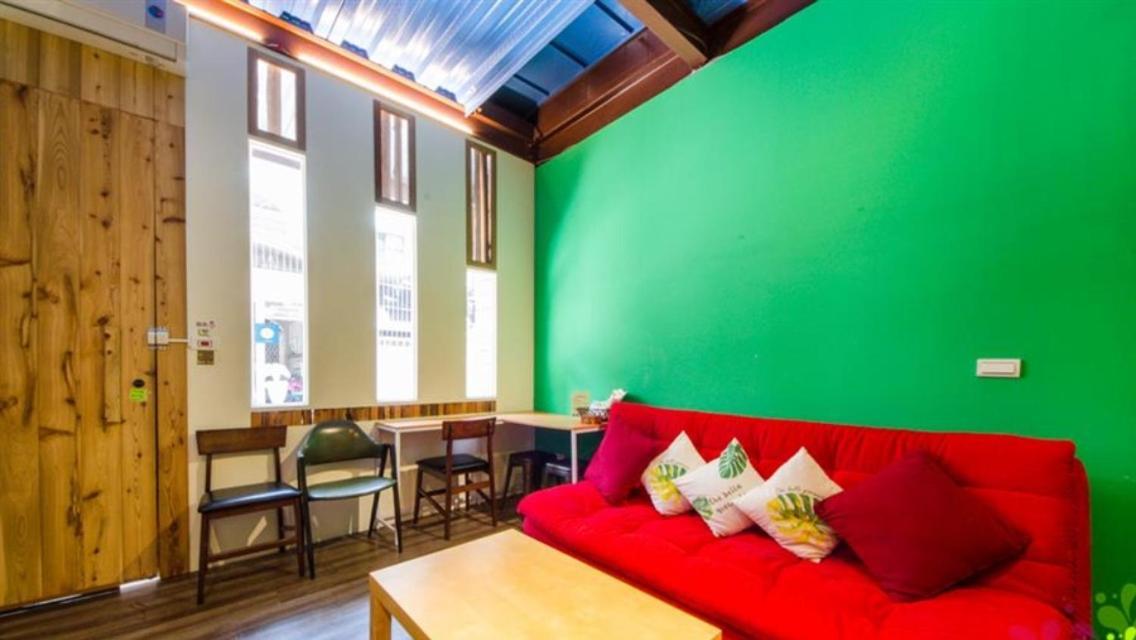 小黑琵416輕旅 Little Happy Hostel Tainan Bagian luar foto