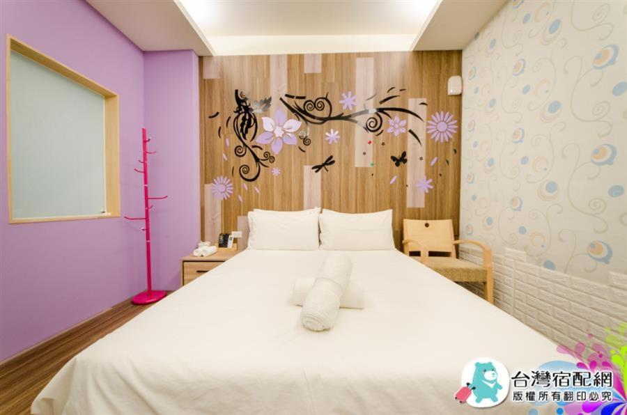 小黑琵416輕旅 Little Happy Hostel Tainan Bagian luar foto